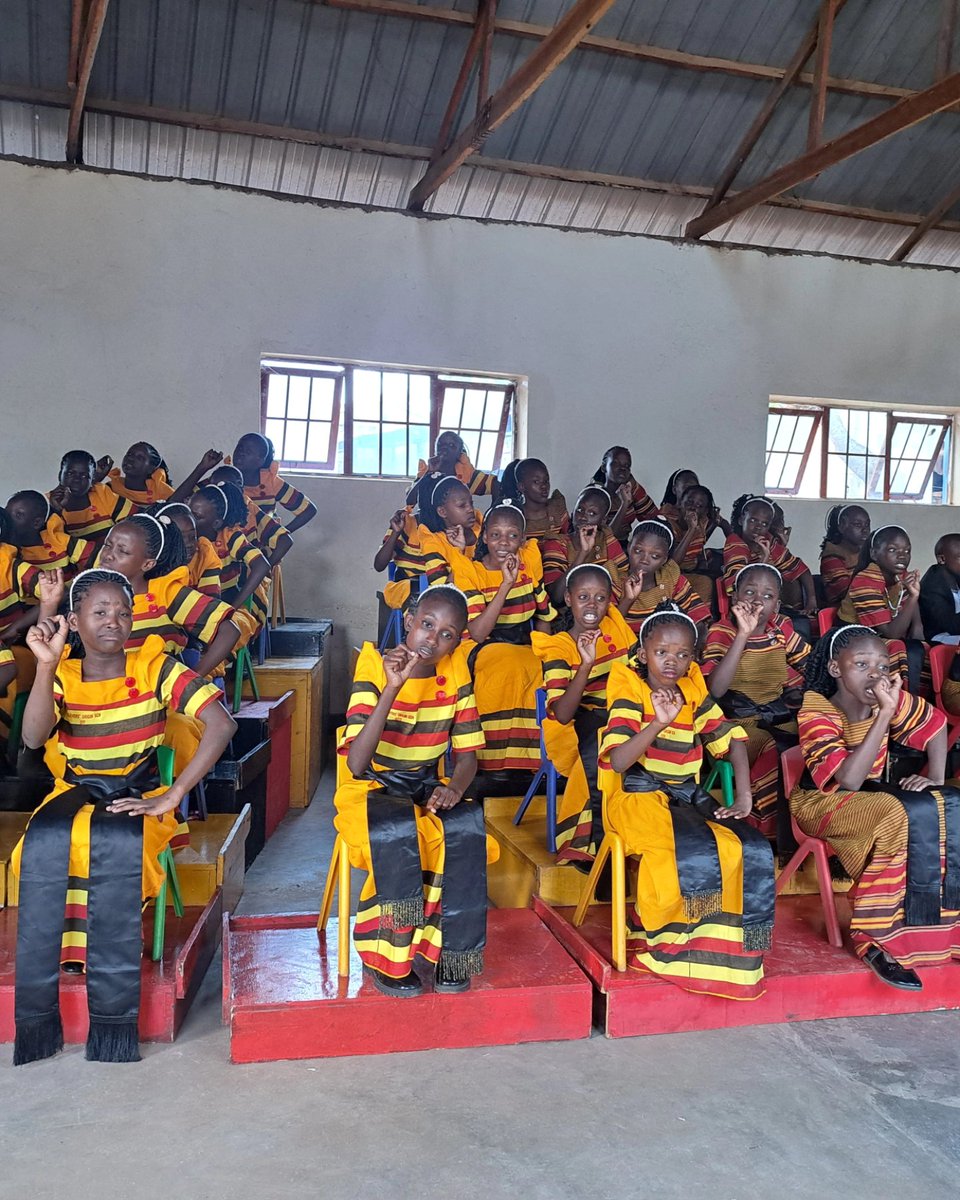 cleversorigin_'s tweet image. Greetings from Mbale! We are here for the Uganda National Primary Schools Music, Dance and Drama Festival.