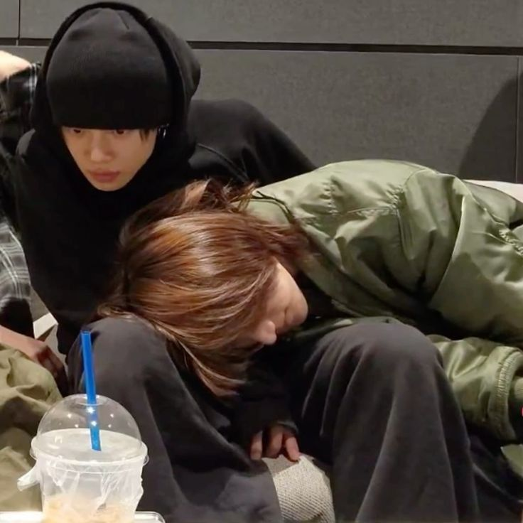 beomjunhourly's tweet photo. 🖤💚 https://t.co/eJjo1zs3aD