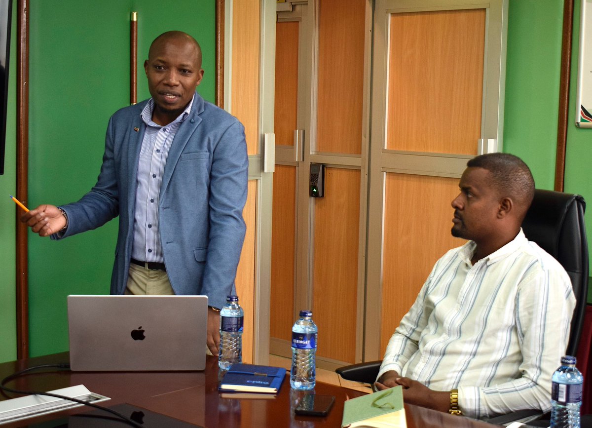ppbkenya's tweet photo. A delegation from the Federal Ministry of Health and Human Services, Somalia, visited the Pharmacy and Poisons Board today and was welcomed by Dr. Anthony Toroitich, Director of Corporate Services. The purpose of their visit was to learn about various regulatory aspects, including Market Authorization, Pharmacovigilance, Post-Market Surveillance, and Good Distribution Practices. They also explored potential areas for future collaboration to enhance regulatory systems in Somalia.