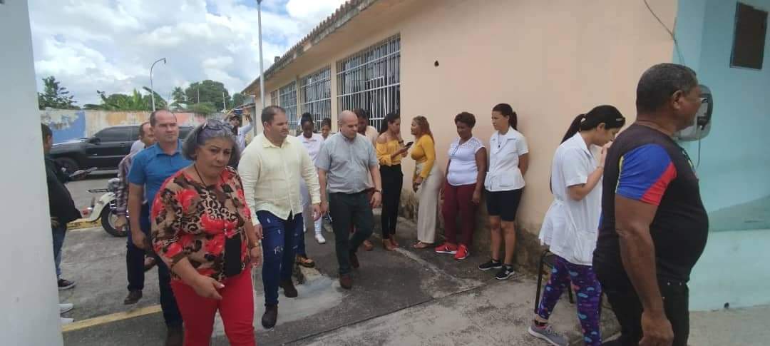 Visitamos el CDI y SRI Gral. Ezequiel Zamora, como parte del  recorrido de la dirección de la Misión Médica Cubana en Venezuela por el estado Cojedes, excelente intercambio con nuestros colaboradores. #CubaCoopera #CubaPorLaVida
