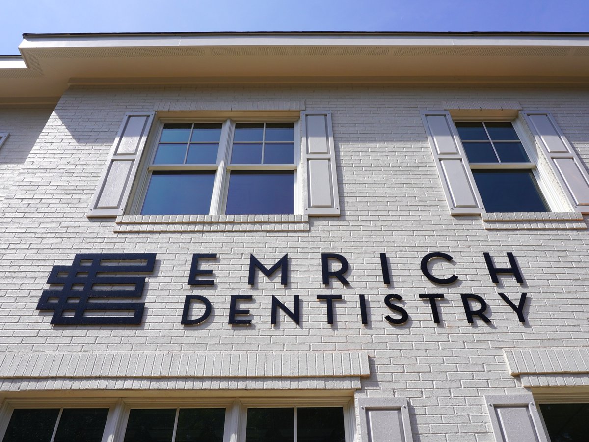 capital_sign_nc's tweet image. A set of plate aluminum letters w/ logo for Emrich Dentistry, their next location coming soon in Raleigh, NC 😄 

#SmallBusiness #BusinessSignage #CompanyLogo #LogoDesign #Logo #ExteriorSign #ExteriorSignage #Signs #BusinessLogo #RaleighBusiness