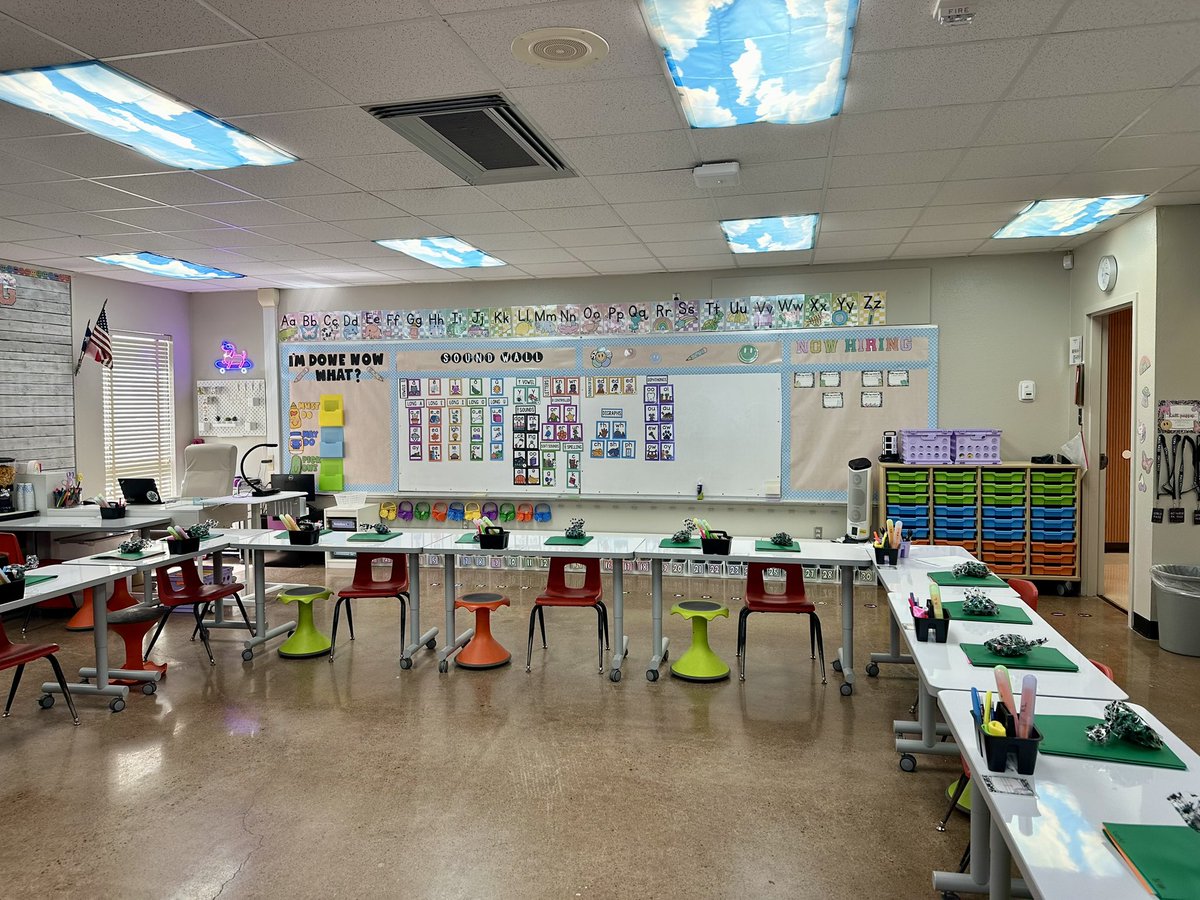 It’s all in the details…

How precious is Ms. Richard’s 2nd grade classroom?

♥️♥️♥️