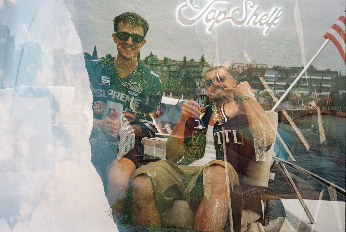 Robert Oliver tweet media