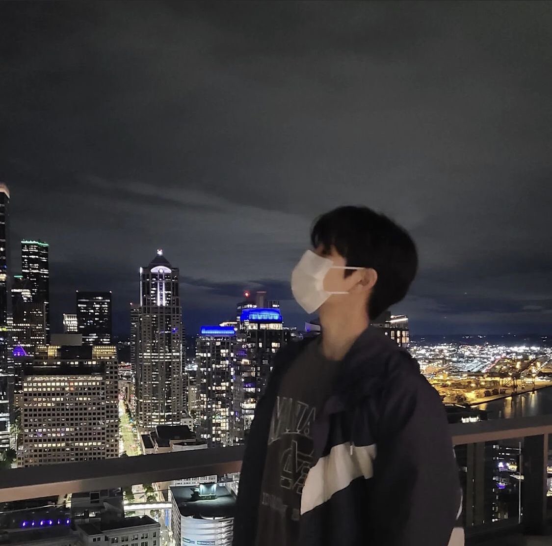 strwbrlatte's tweet image. seungmin #INVENTED that type of jackets idc ‼️‼️‼️