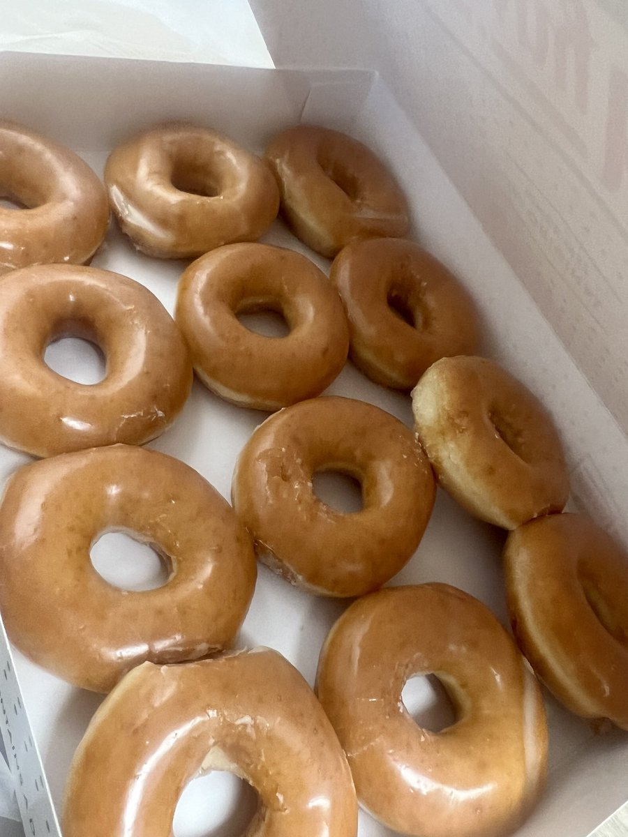 PDLadyConsults's tweet photo. It’s a “Wonder”-FUL Wednesday here at @ExcelAcademyPCS! 🦸🏽‍♀️🍩🩵🦅
@pgcps #WhereEaglesS.O.A.R.!” #Day3 https://t.co/PTXelsHuTE