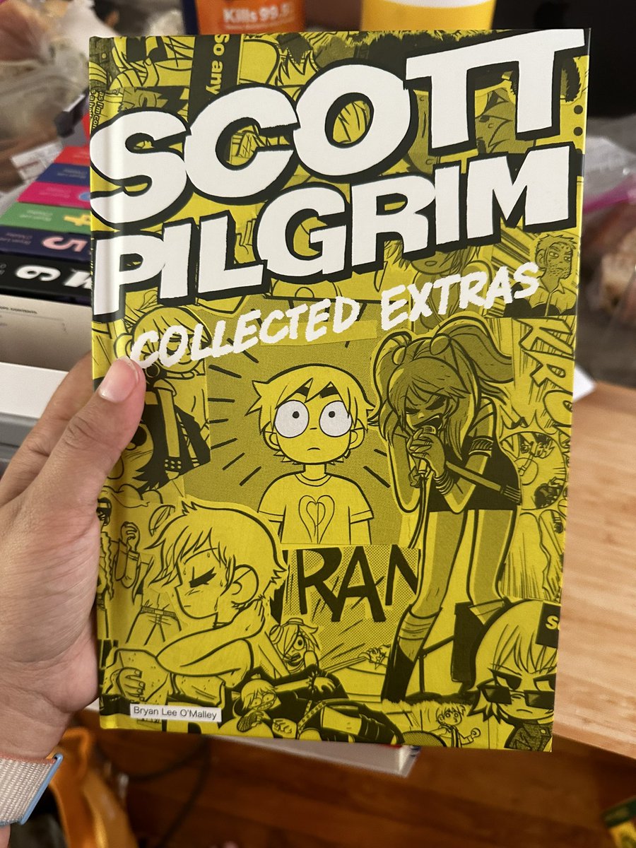 Iamkenzbee's tweet photo. The Scott Pilgrim series meant a lot to me as a young Kenz. From age 14 through HS I reread the comics and rewatched the movie. I’ve been a nomad for the last ten years, and my original copy of the comics is one of the few things I haven’t gotten rid of from my childhood. 1/2 https://t.co/Agl96zW1M7
