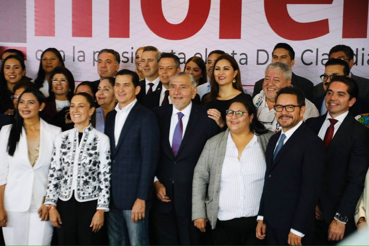 Con mucho gusto les comparto que mi amigo y compañero de lucha <a href="/adan_augusto/">Adán Augusto López H</a> fue elegido por unanimidad como coordinador del Grupo Parlamentario del <a href="/PartidoMorenaMx/">Morena</a> en el Senado. 

Con su liderazgo y compromiso, continuaremos impulsando el segundo piso de la transformación.