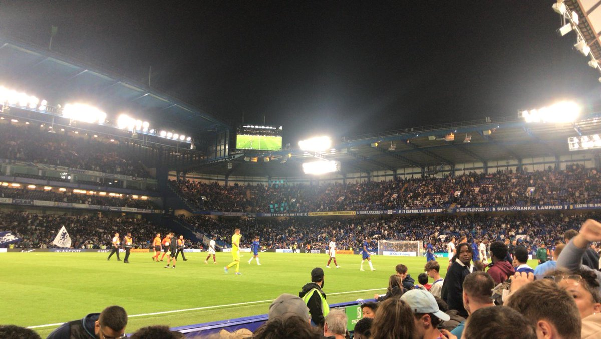 Samuel and his cousin Martin had an unforgettable time at the Chelsea game, celebrating a 2:0 win! Huge thanks to the family for sharing these lovely photos 💕Thank you, <a href="/ChelseaFC/">Chelsea FC</a>  <a href="/CFCFoundation/">Chelsea Foundation</a> for making this happen!#FamilySupport #ChildhoodCancerAwarenessMonth