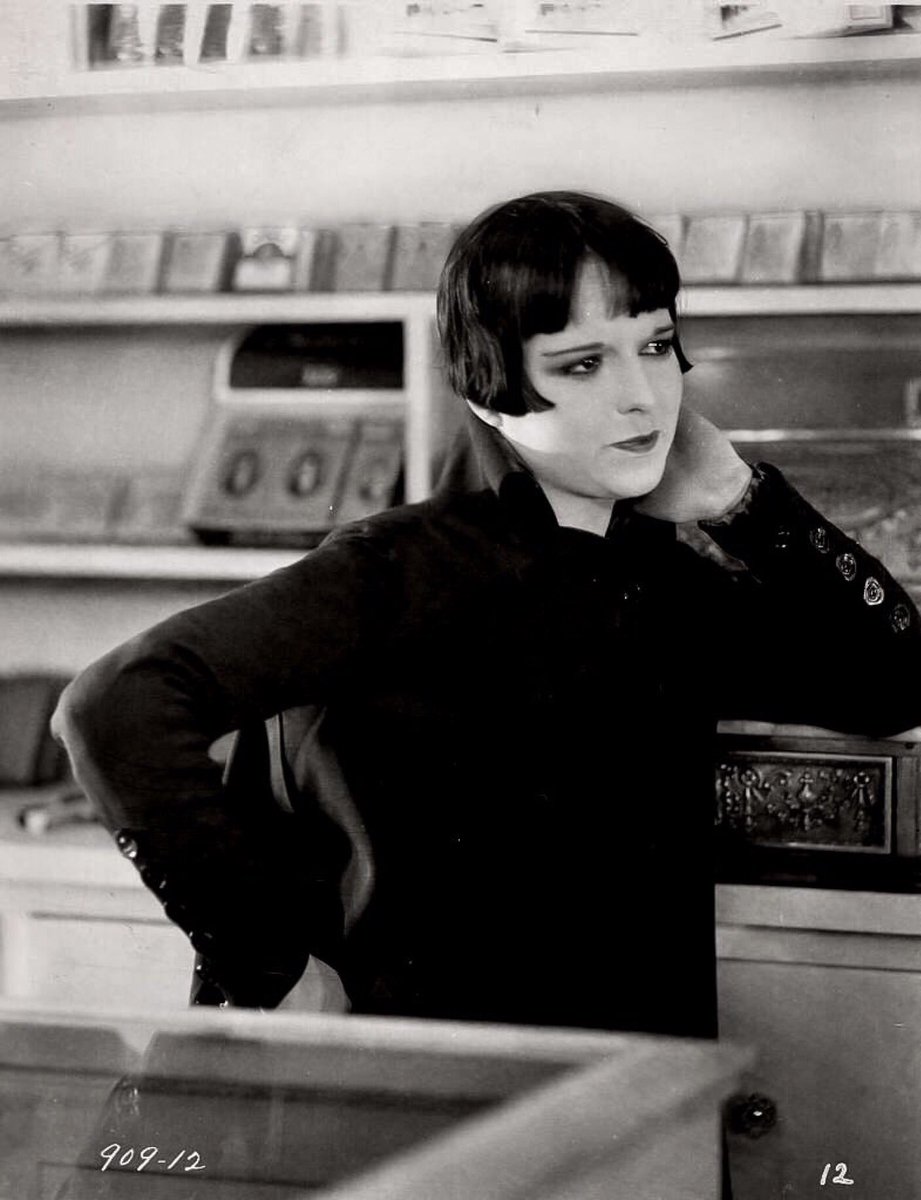 Louise in a still from A Social Celebrity (1926).