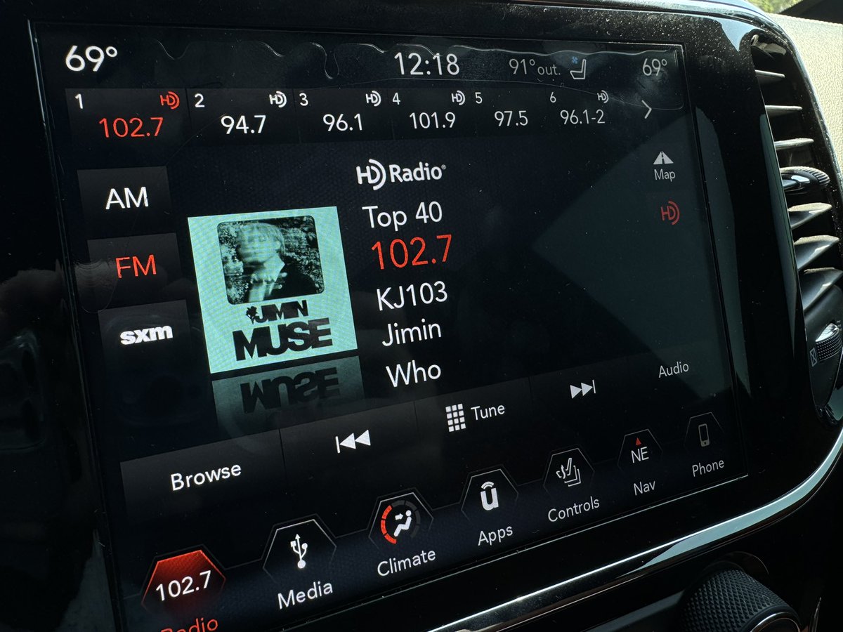 JJRyanOnAir's tweet photo. Perfect song to test out the Harman Kardon sound system in my @KalidyKia #RideOfTheWeek.  Thanks for listening #BTSARMY! 🔊💜 https://t.co/hymthnTjDE