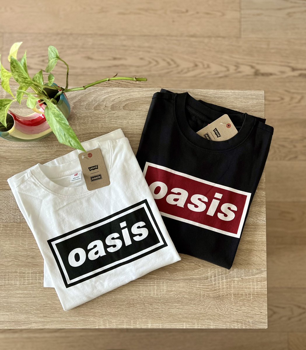 Oasis x <a href="/LEVIS/">Levi's®</a> ✔️ best collab ever.