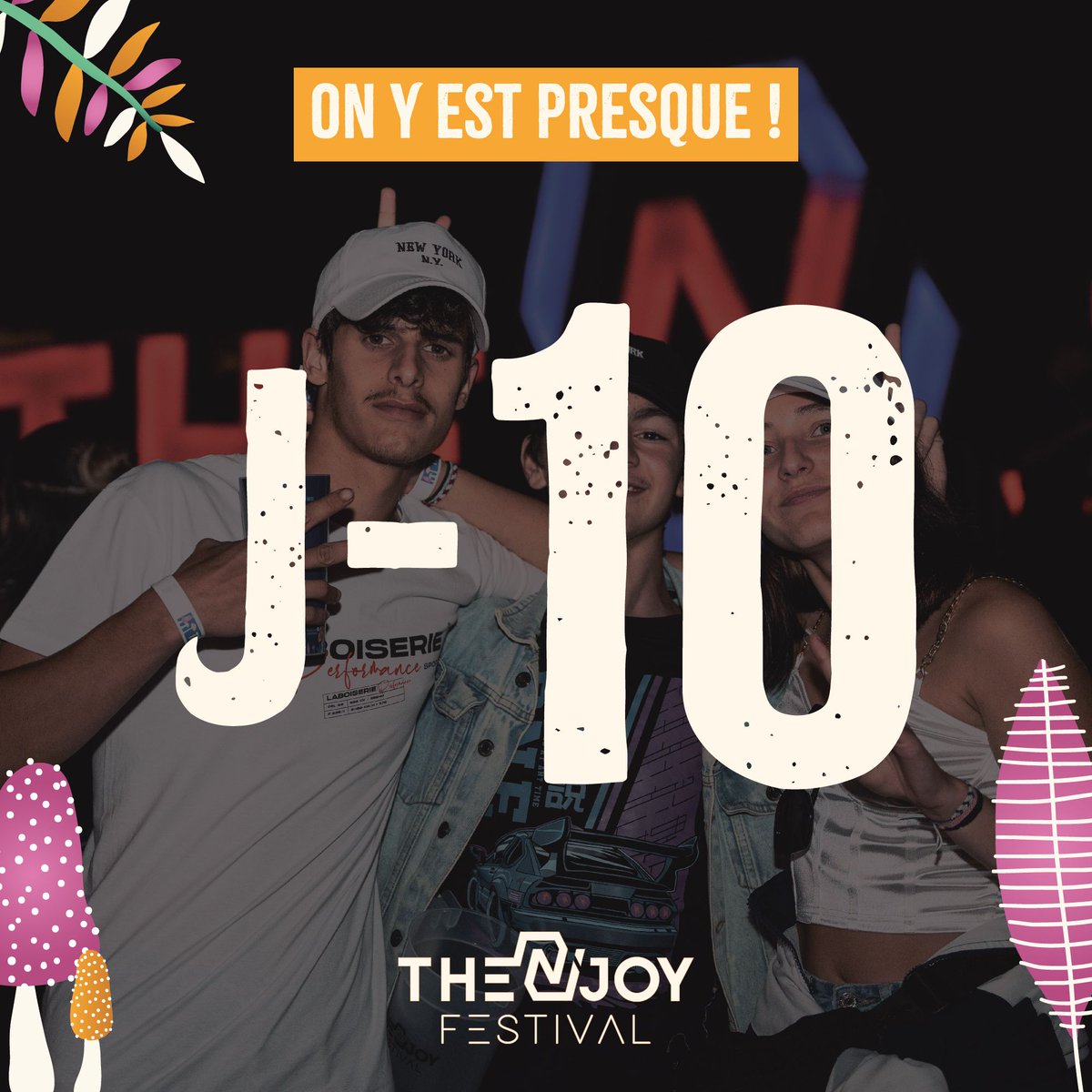 njoy_the's tweet photo. 🔥 𝐉-𝟏𝟎

L’équipe finalise les derniers détails avant le montage 🙌🏻

On est bouillants et on espère que vous aussi car ça va être 𝐅𝐎𝐔 !!! https://t.co/l24irQfm4k