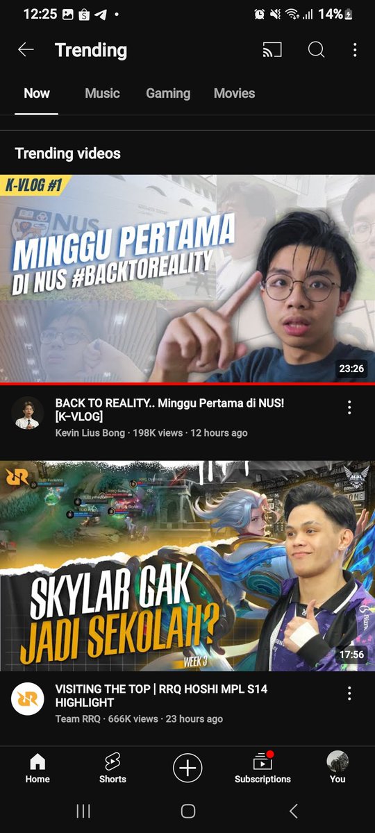 Jakeumoon's tweet photo. Anjay #imkevin kamu trending 1 trs idola kamu (team rrq) trending 2 dibawah kamu. Cieee https://t.co/waPNbpJxyn