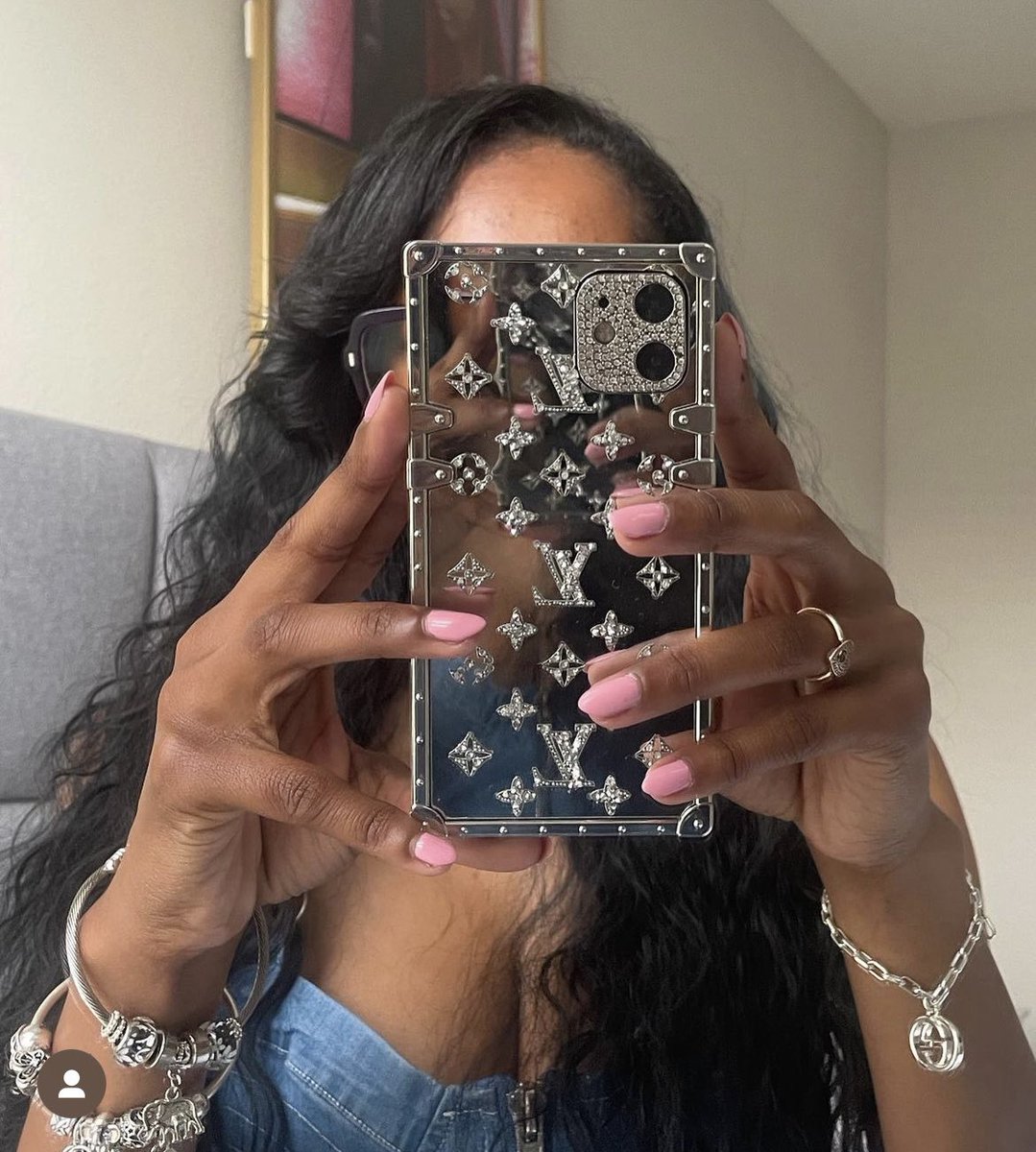 kasetrapkels's tweet photo. POV: you found cute phone cases for your mirror pictures 📲 https://t.co/zWUFvWFKMS #explore #phonecase https://t.co/ocEfAMWTSZ