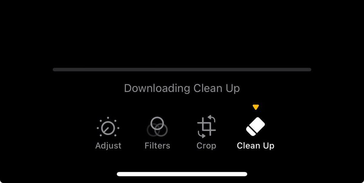igeeksblog's tweet photo. New iOS 18.1 Beta Adds 'Clean Up' Apple Intelligence Photos Feature 🔥
The New Clean Up tool in Photos can identify and remove distracting objects in the background of a photo.
Image Credit: @iDeviceHelpus
#iOS181Beta3 #iOS18 #appleintelligence #CleanUp https://t.co/0l6egBGeLr