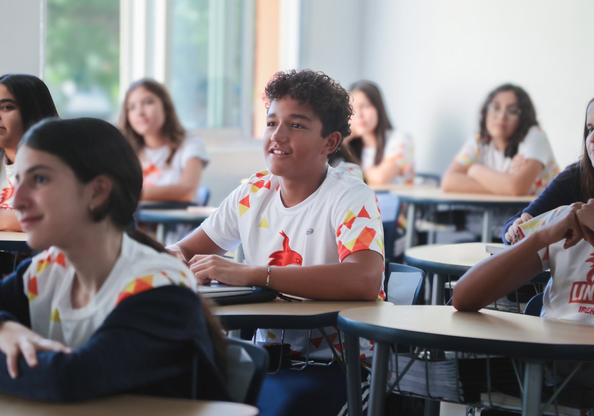 IIberia's tweet photo. ¡Bienvenidos al año escolar 2024-2025! 🎒📚 Estamos entusiasmados por iniciar un año lleno de aprendizaje, crecimiento y nuevas experiencias, que cada día sea una oportunidad para aprender algo nuevo.

#InstitutoIberia #NuevoAñoEscolar #colegiodelmundo #Santiagord https://t.co/SliWGJkiX3