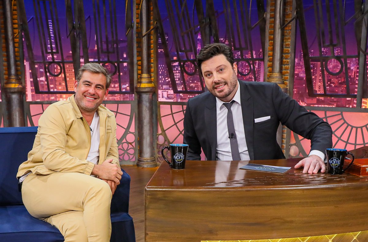 🎬 Hoje no The Noite: Danilo Gentili bate um papo com Thierry Figueira!  Ele revela segredos da carreira, a treta com a Globo, e até fake news. 📺💥 E tem desafio de sobrancelhas com Robson Jassa! 😲

Não perca, às 0h no SBT! 

#TheNoite #DaniloGentili #ThierryFigueira