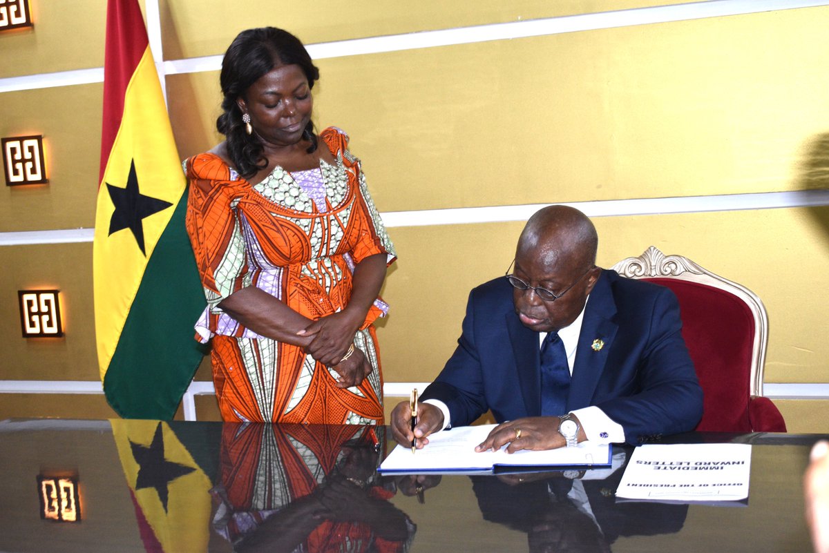 UNinGhana's tweet photo. Today, Ghana🇬🇭 and the #UNinGhana signed the Presidential Compact on #WASH, a framework designed to accelerate the achievement of #SDG 6. 

With a $1.7 billion annual commitment until 2030, Ghana has made #WASH services a top political priority, aiming for universal access. https://t.co/Ap4PK2p4cC
