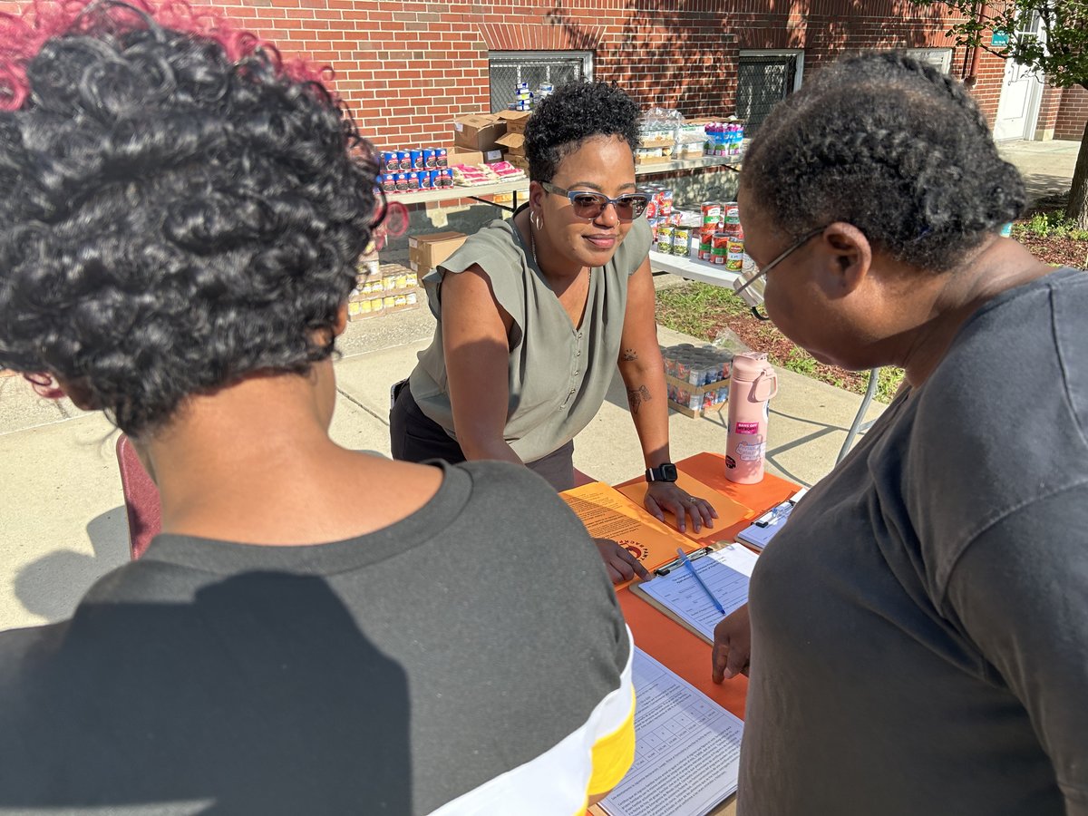 PSDRI_Schools's tweet photo. From meeting teachers to exploring classrooms, yesterday's back to school orientation night across the district was a blast! Excited to see all the smiling faces back in the hallways. Here's to a great year ahead. πβ
#BackToSchool #OrientationNight https://t.co/vBGOjsdqAW