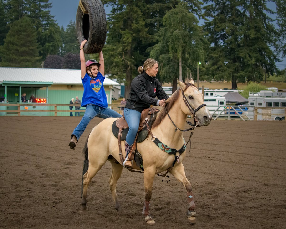 chingsemb's tweet image. Playing a little hangman before Rodeo Starts
