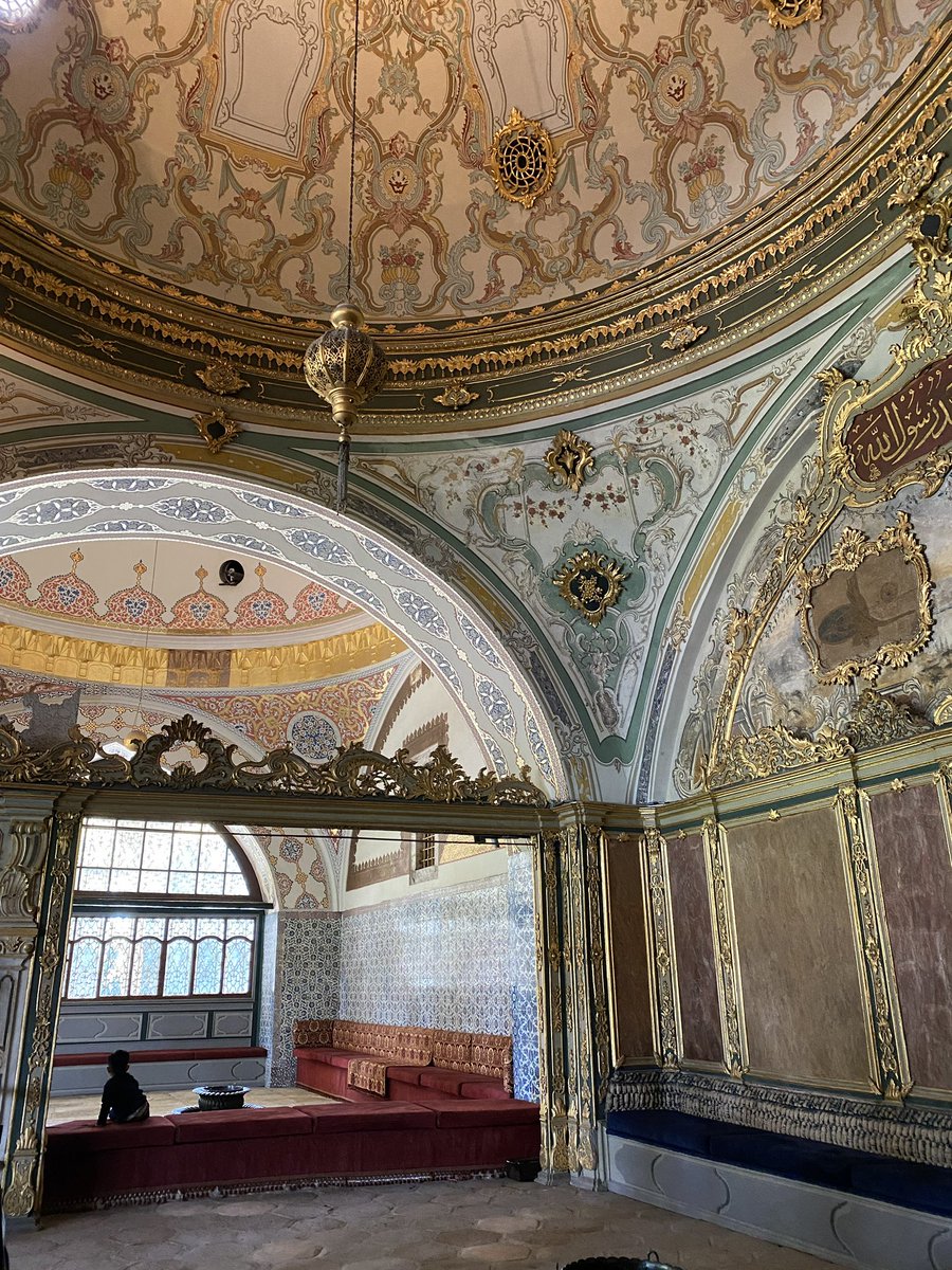 𝓒𝓱𝓮𝓻𝓲𝓯𝓪 tweet media