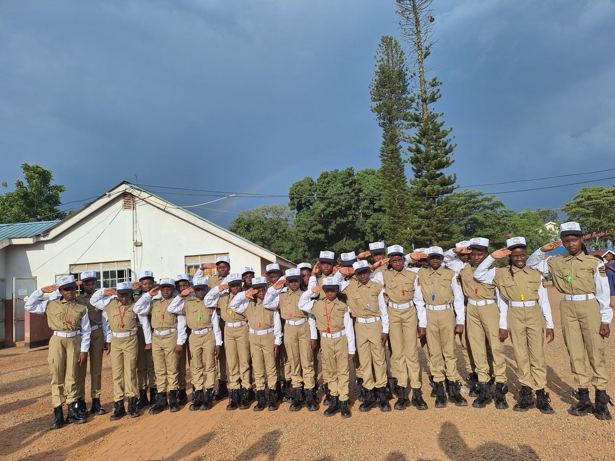 cleversorigin_'s tweet image. #TrafficPolice Let's make a Change!

#UgandaNationalPrimarySchoolsMusicDanceDramaFestival.