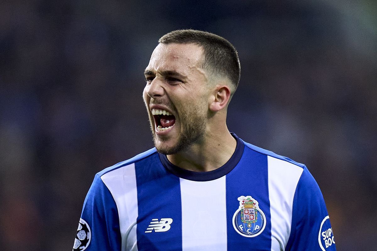 maisFCPorto's tweet photo. O Nico é muito fraco. Não tem qualidade para o @FCBarcelona 

Dá RT se concordas 🙂‍↕️ https://t.co/mKjh1TbXm3