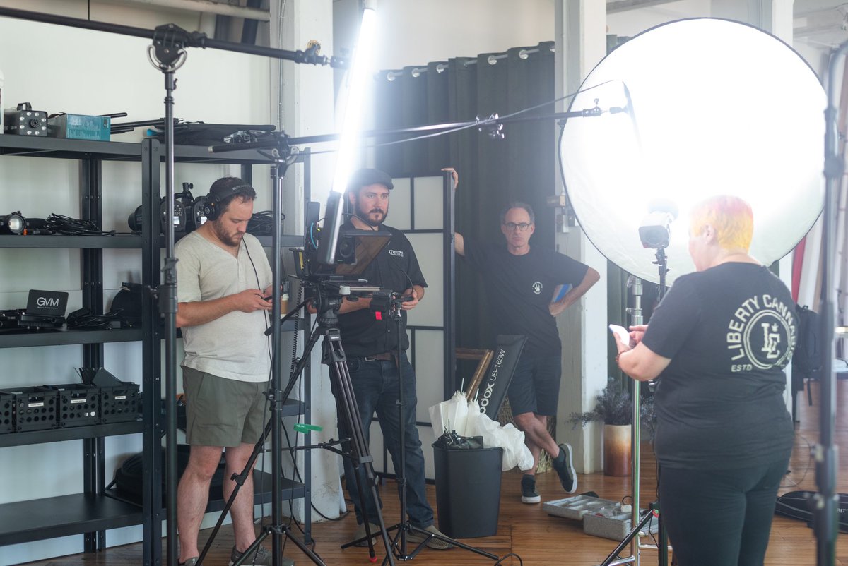 621studios's tweet photo. Production BTS in the studio today! https://t.co/B8o9UnGKqD
