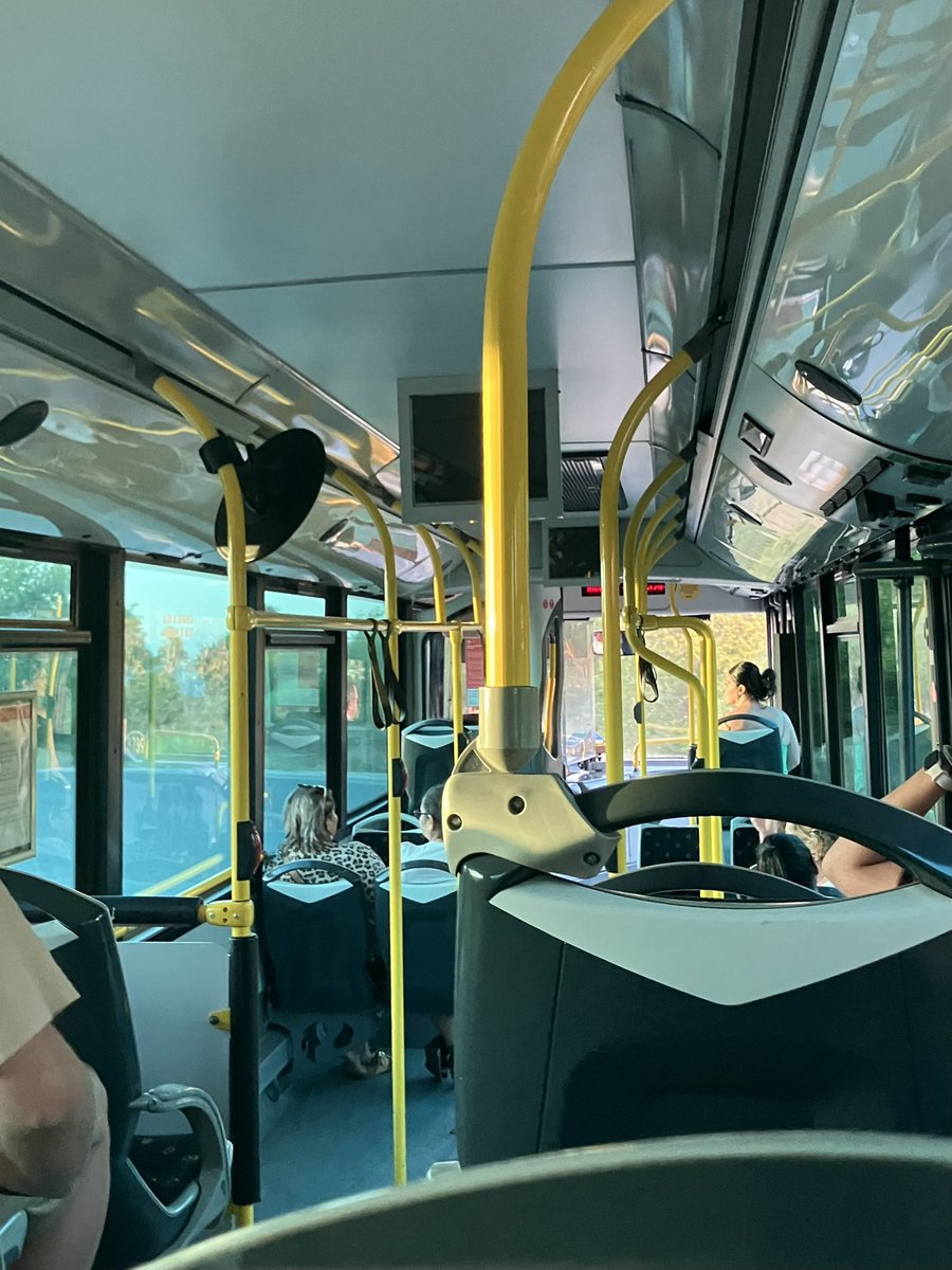 Sobrepasado por la repercusión y con la esperanza de que algo cambie, vuelvo a casa en bus.#Murcia #movilidadpública