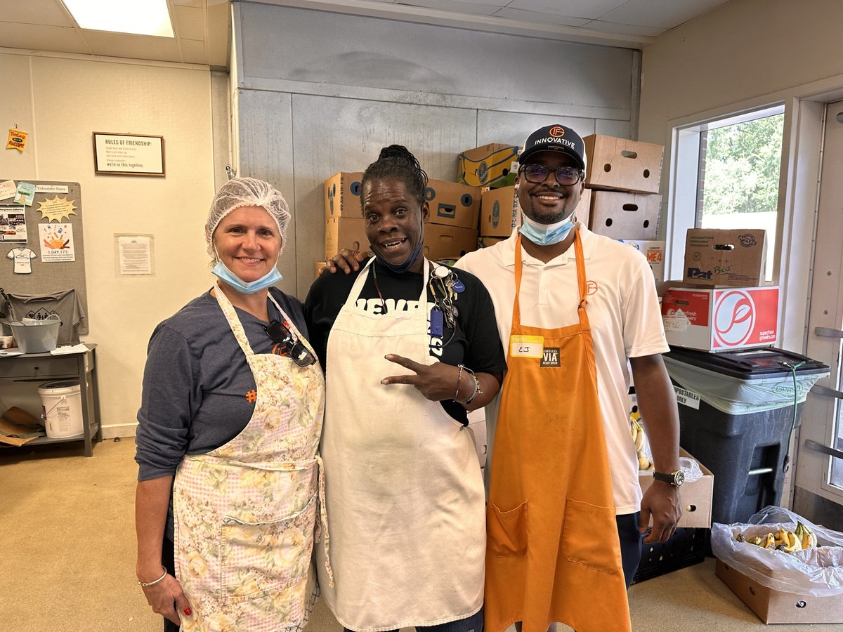 IFG is excited to share that our teams in conjunction with the MarketPOINT #gothedistance Community Impact initiatives, collectively worked over 63 VTO hours from August 21st-28th at the Good Shepherd Center in Wilmington, NC
#TeamIFG #Humana #GoTheDistance #GoodShepherdCenter