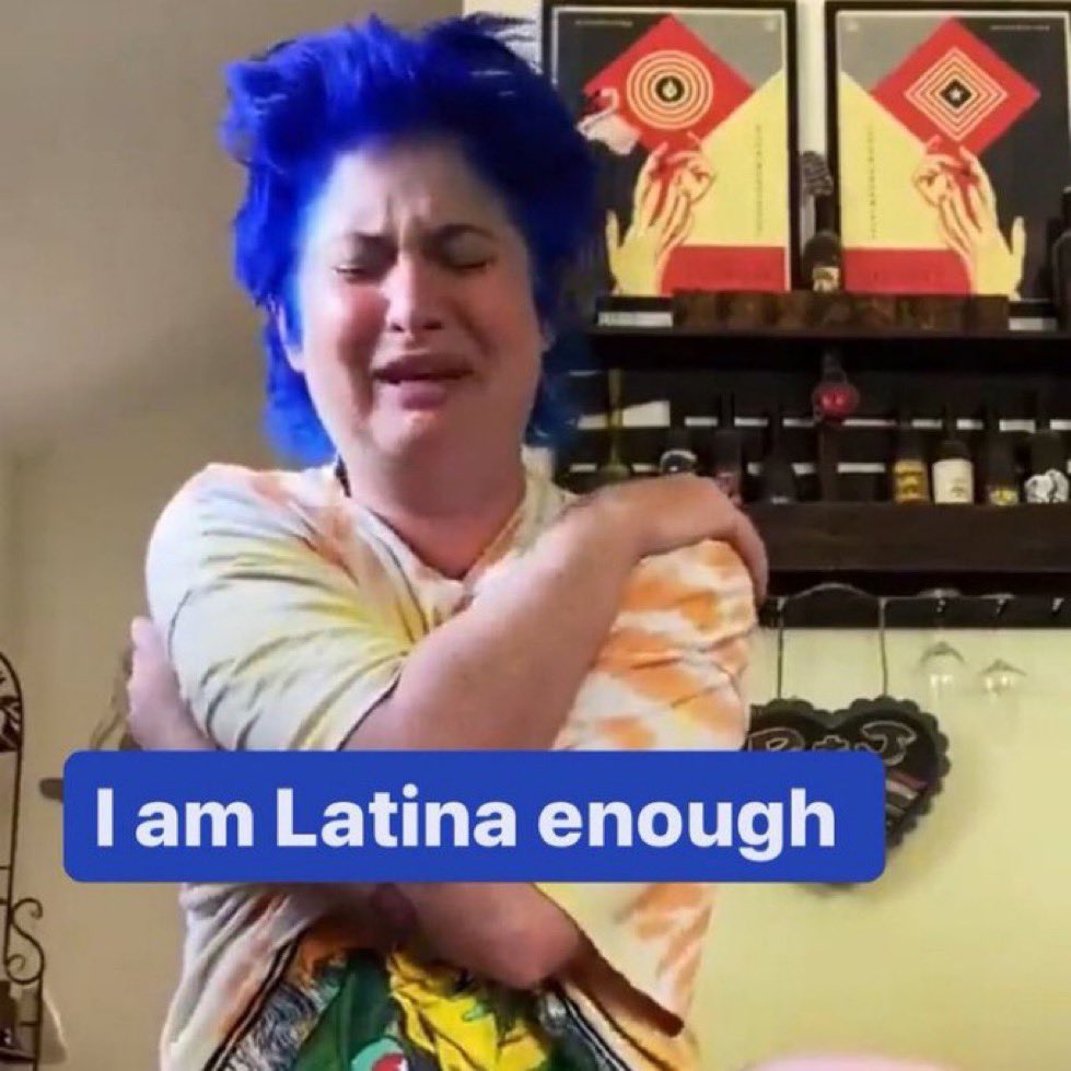 jenna ortega reading this