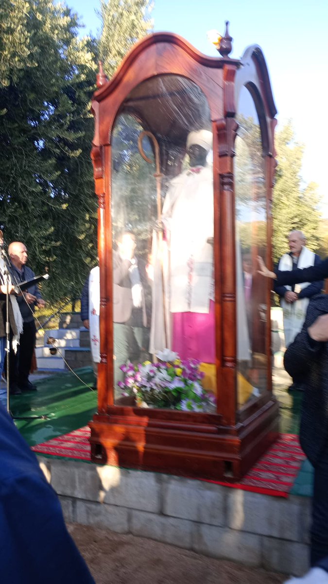 ReinosoJulioC's tweet photo. Con mucho amor y devoción recibimos en el Dpto Arauco a Nuestro Patrono San Nicolas de Bari y Monseñor Dante Braida quienes permanecerán hasta el día 31 del corriente mes, asimismo agradecer al Padre Miguel. Gracias por visitarnos ! https://t.co/A6JZY25gGF