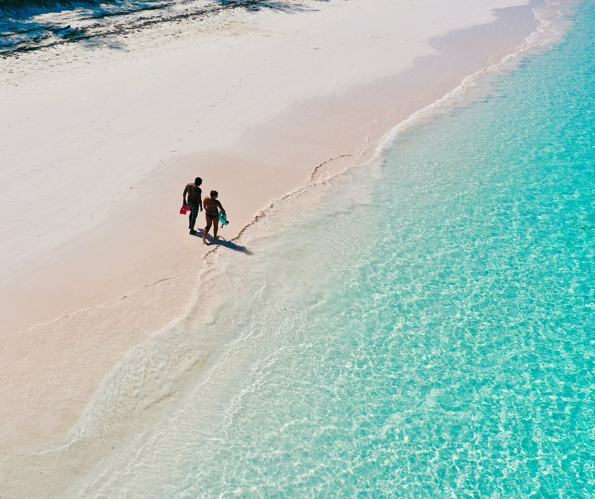 LensAndPassport's tweet photo. Getting inspired? Where's your favorite beach?

Lighthouse Beach in Eleuthera, Bahamas in 2019.
#Nofilter #Beachlife #Eleuthera #lighthousebeach #honeymoongetaway #couplesanniversary #disneycruise #favoritebeach #travelagent #cruisespecialist #booknow #lensandapassport https://t.co/vN9Hmw1MFq