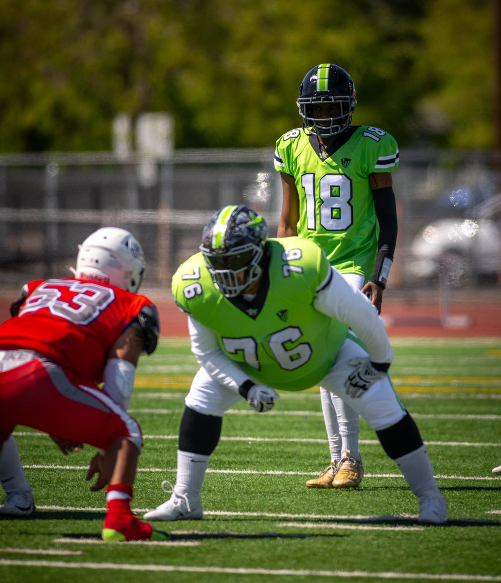 #18 • QB • Sammie Watkins
#76 • OL • Ernie Castaneda