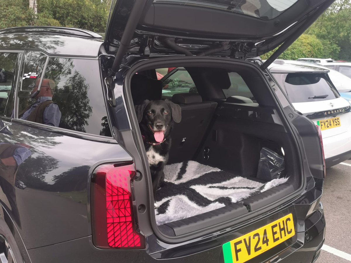 EVPuzzle's tweet image. Best drive ever from @ListersMINI Boston.   Felt more like a manufacturers launch than a dealership test

3 cars tested back to back over a 18 mile varied route, really getting to grips with the cars followed by an afternoon tea 

Test of the new #MiniAceman already booked