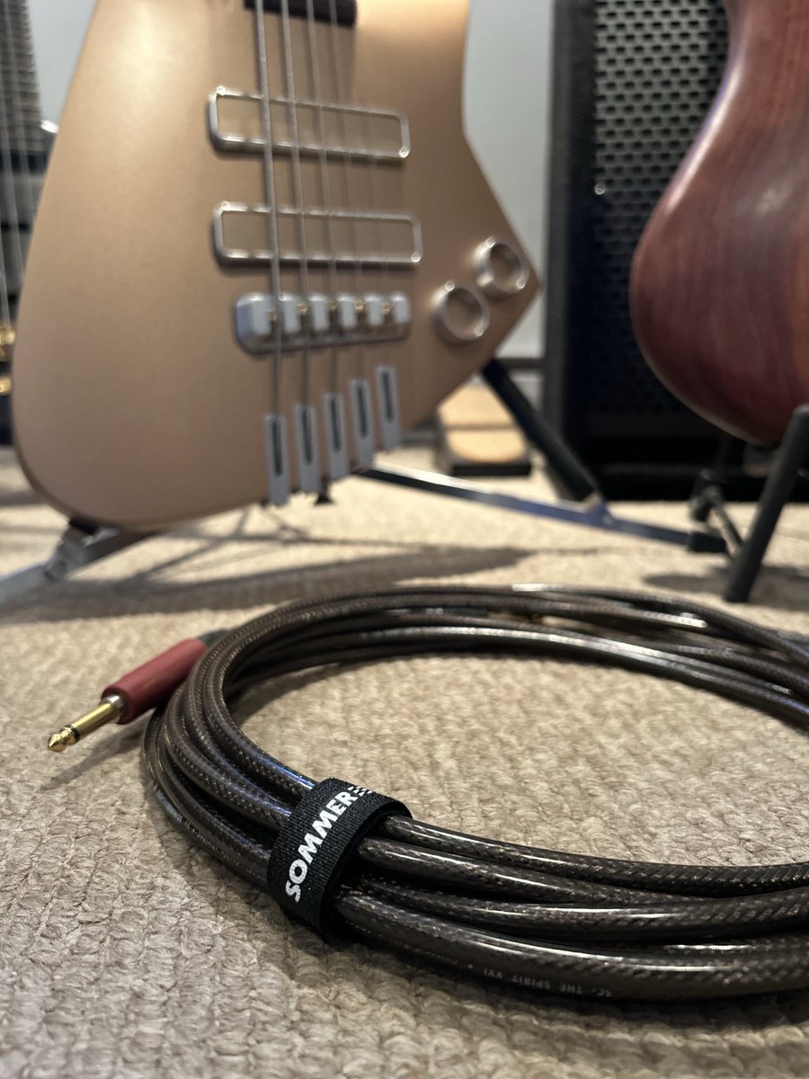 HR111's tweet photo. The best cables. #sommercables #taoguitars https://t.co/MZXGExU889