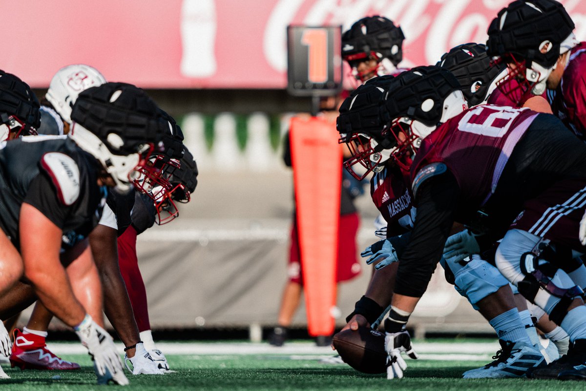 UMass Football tweet media