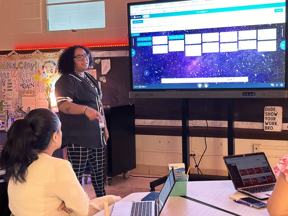 mollyp72's tweet image. Ms. Clay sharing engaging and interactive Nearpod math lessons with her team.  #commUNITY #teachwithLAN #studentengagement @LAComoFWISD @LANschools @nearpod