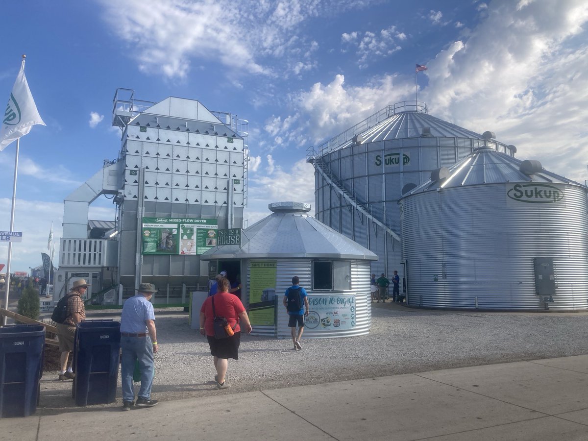 Great day ⁦<a href="/FPShow/">Farm Progress Show</a>⁩. Glad to have ⁦<a href="/IAGovernor/">Gov. Kim Reynolds</a>⁩ ⁦⁦<a href="/MikeNaigIA/">Mike Naig</a>⁩ and ⁦<a href="/BrennaBird/">Brenna Bird</a>⁩ swing by ⁦<a href="/SukupMfg/">Sukup Manufacturing Co.</a>⁩ exhibit yesterday. It was good to visit with Secretaries of Ag from Kansas and Virginia. Bins are available for this fall. #teamSukup