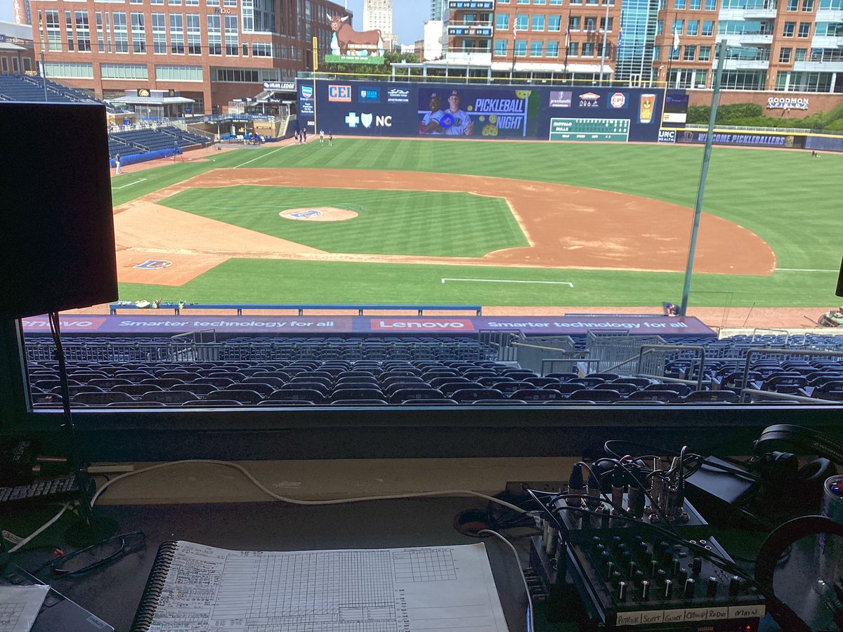 PatrickKinas's tweet photo. Tonight an @MiLB first!
#Post50 @DurhamBullsTV will crew an entire teenager broadcast: cameras 🎥 ,replays, graphics to PxP 🎙️
4 HS students will be on the call for @DurhamBulls & @BuffaloBisons game on https://t.co/N7zekEiKuA, 34-2, @BuzzSportsRadio
cc: @WRAL, @CBCCorporate https://t.co/GPyrsy0K2R