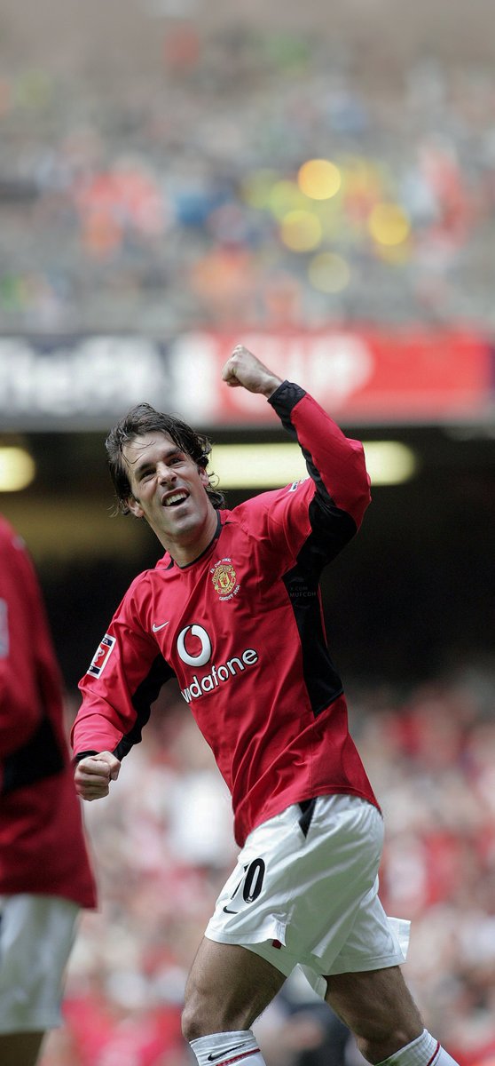 4K #Wallpapers :  The Legend Ruud Van Nistelrooy 📱❤️