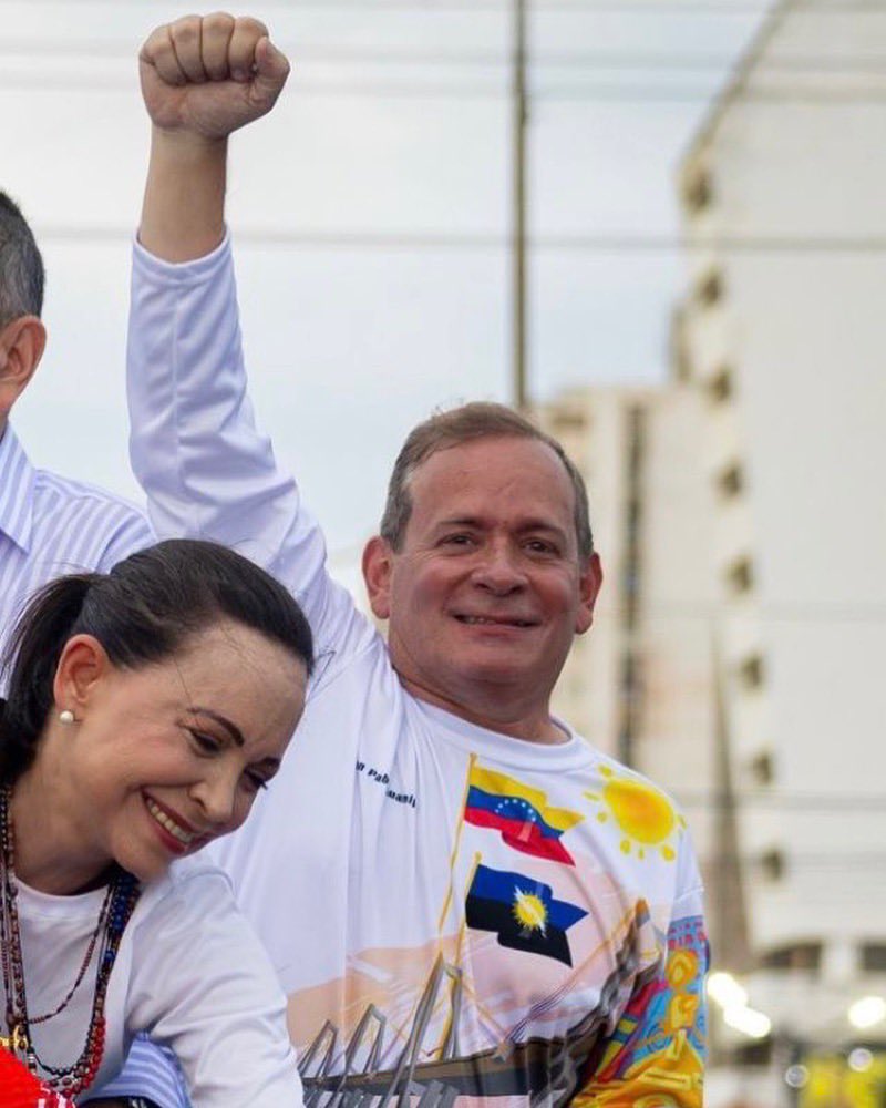 AlfonsocaroVe's tweet photo. ESCAPÓ GUANIPA. 
CONFIRMADO.

  ESTÁ A RESGUARDO.