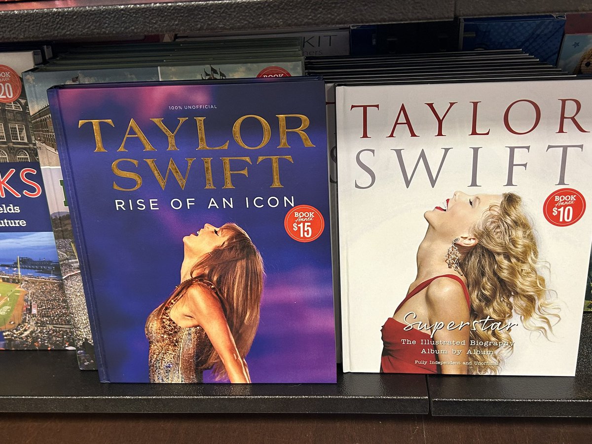 alexsscardigan's tweet image. these being next to each other is making me so emo