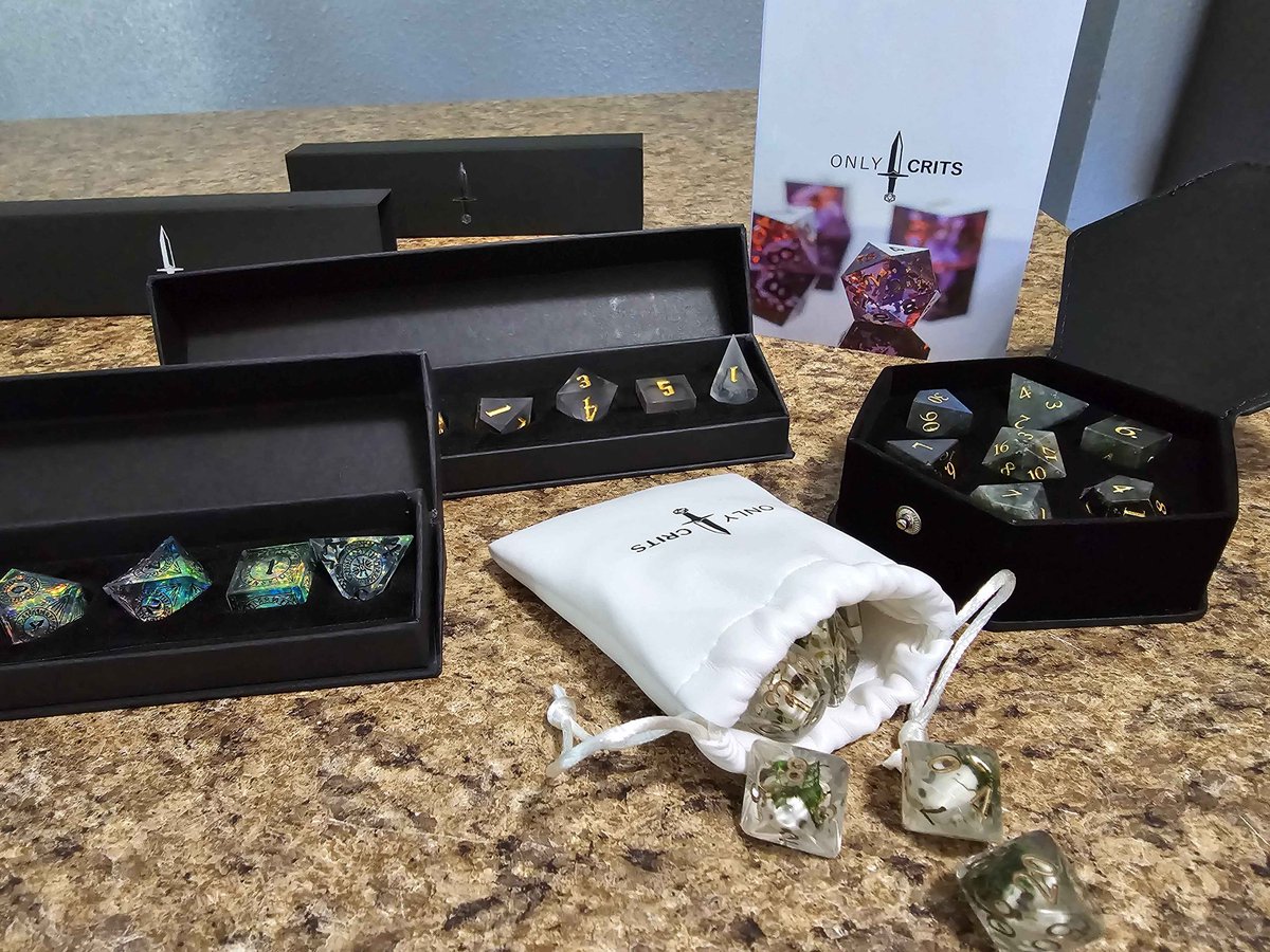 kinghunter345's tweet photo. A massive thank you to Only Crits for supplying these amazing dice for our campaign! I love these dice, and I know you will too! Check them out at https://t.co/e7Z9h9EUQO and use code MONSQUAD for 10% off your order and to support our little podcast!
#ad https://t.co/3BWA557620