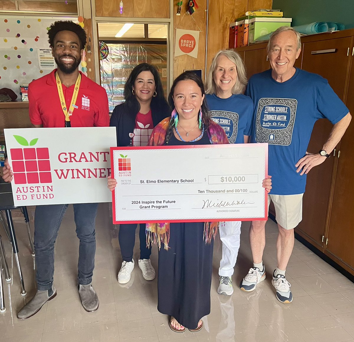 Thank you <a href="/AustinEdFund/">Austin Ed Fund</a> for recognizing our new counselor, Kristel Sans, and her innovative Brain Wave Neuroscience plan for our <a href="/StElmoMustangs/">St. Elmo Elementary</a> Mustangs! The $10,000 will go to creating regulation stations, mobile brain labs, and so much more! <a href="/AISDElementary/">@AISDElementaryProud</a> <a href="/LaKesha_Drinks/">La Kesha Drinks</a>