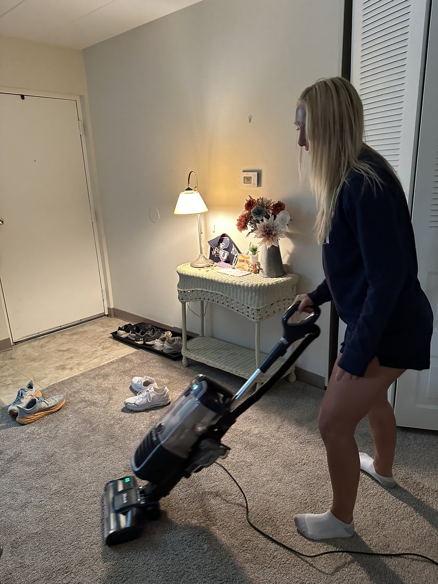 Mackhoover24's tweet photo. #sacrificed some time to help the best manager ever, Sarah Gossman, running the vacuum in her apartment!! She does so much for us on and off the field.  @RMUSoftball https://t.co/6CnTnDVEbq