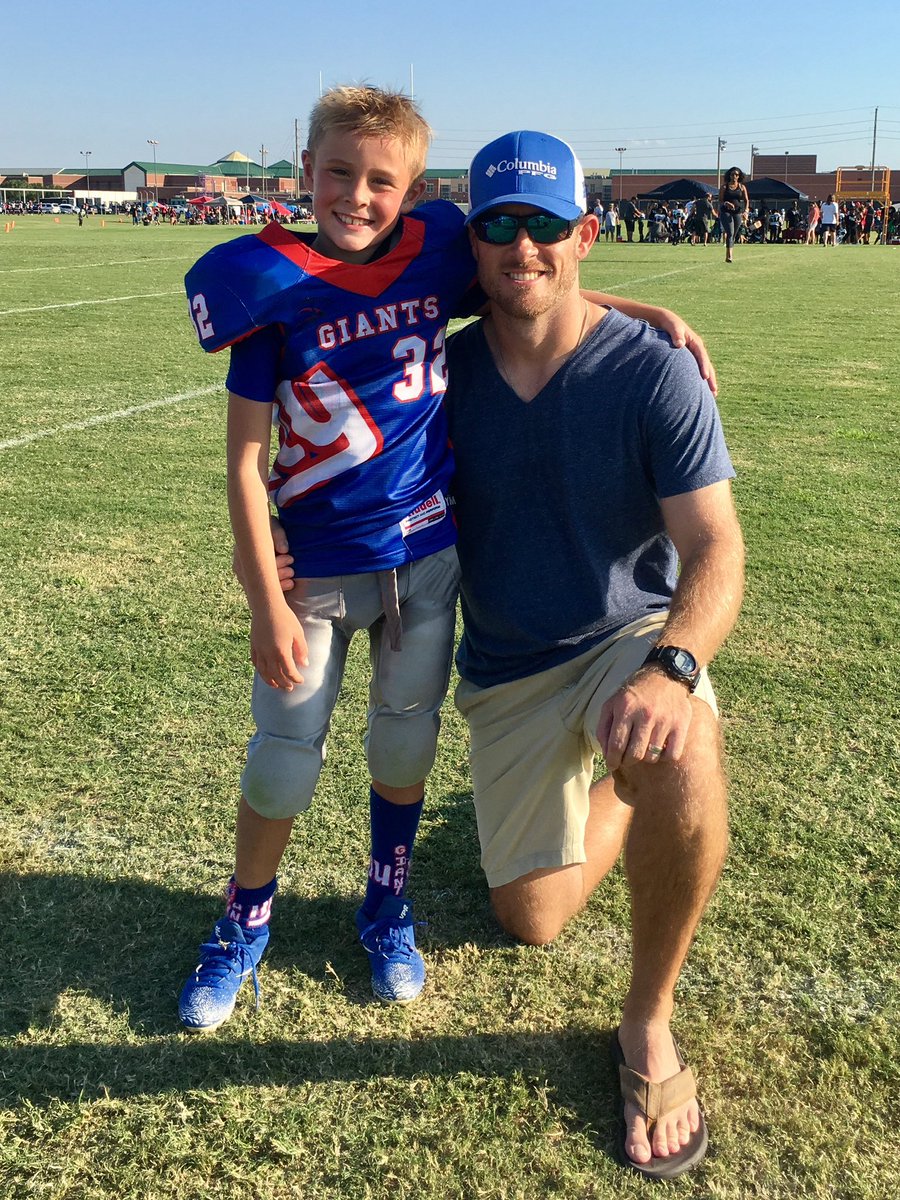 coachcreeve's tweet photo. Cool dad moment! It goes fast #DecalsWithDad https://t.co/ePChECiM8Z