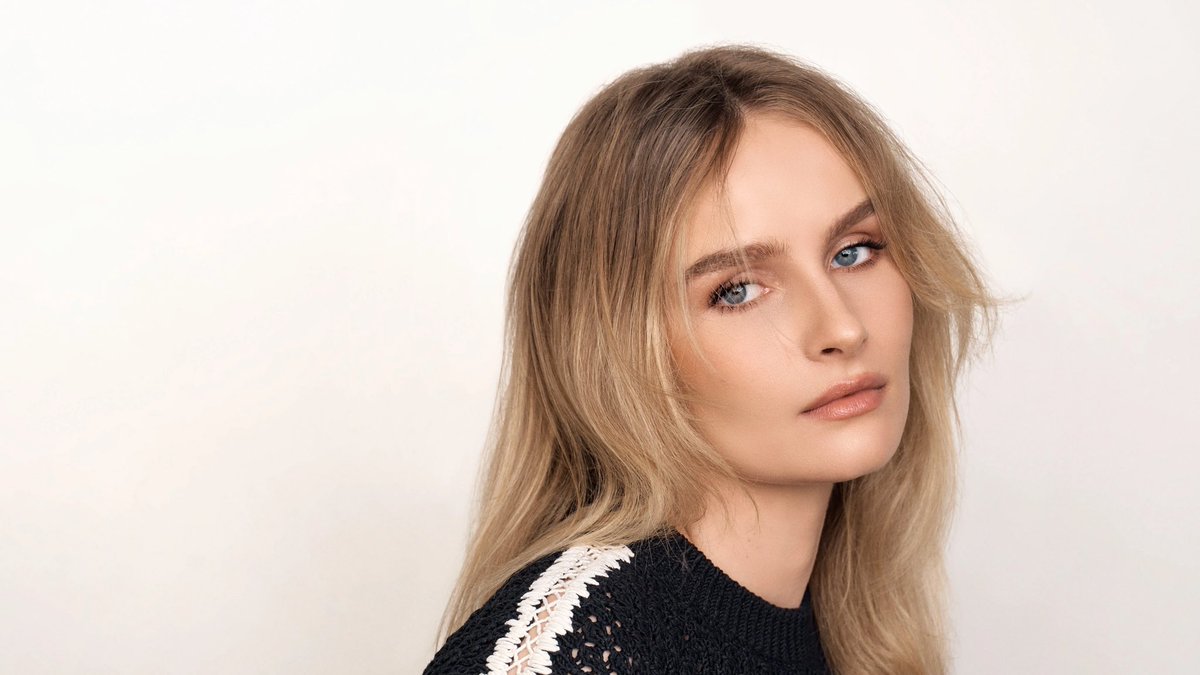 Late #wcw @awriterinsecert