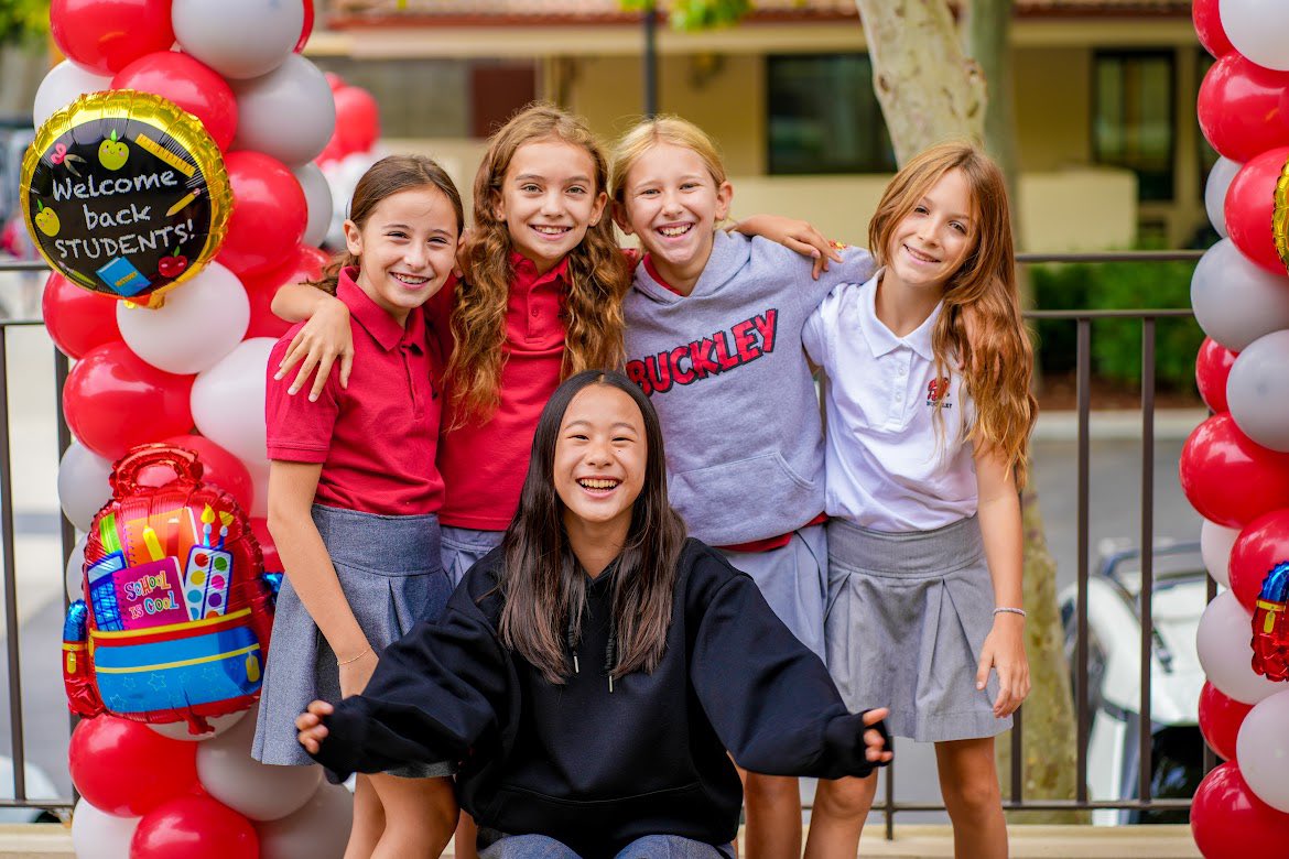 BuckleySchool's tweet photo. Do you know what time it is? It’s time for school! The Lower and Middle School was full of smiles, laughs, hugs, and joy today as they reunited with their friends and welcomed in their new classmates. 

#BuckleyLowerSchool #BuckleySpirit #BuckleyTrueFriend #Buckley #BuckleySchool https://t.co/OSLTGTyiyP