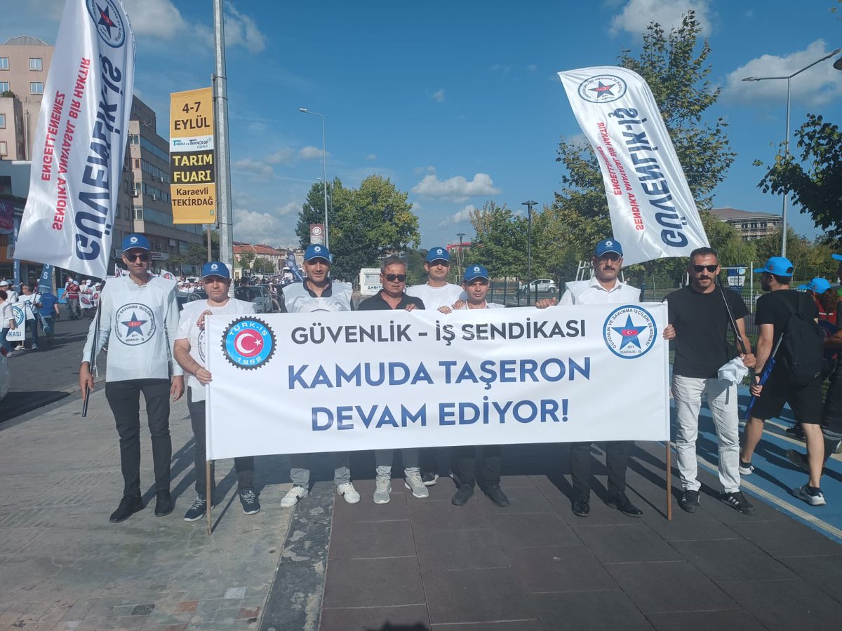 omercagirici's tweet photo. KrizinSebebi TaşeronDeğil https://t.co/Rjs2JmY1tu